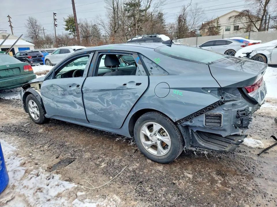 2021 HYUNDAI ELANTRA SE  