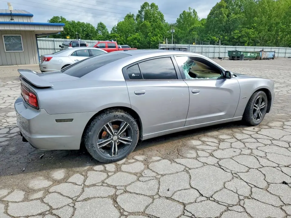 2013 DODGE CHARGER R  