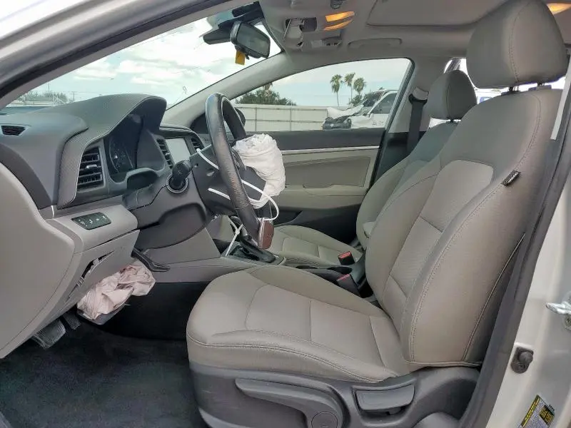 2019 HYUNDAI ELANTRA SEL  