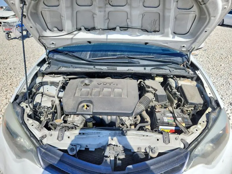 2015 TOYOTA COROLLA LE PLUS  