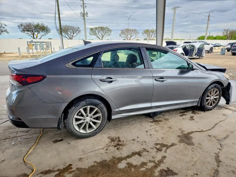 2019 HYUNDAI SONATA SE  