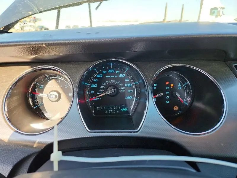 2010 FORD TAURUS SEL  