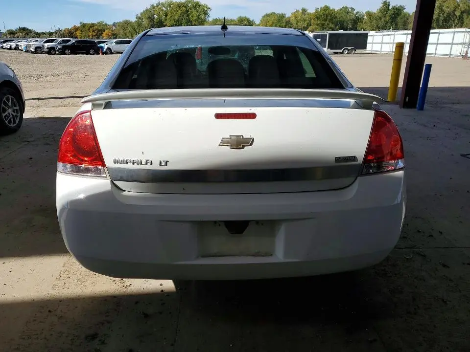 2011 CHEVROLET IMPALA LT  