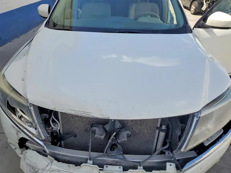 2014 NISSAN PATHFINDER SL  