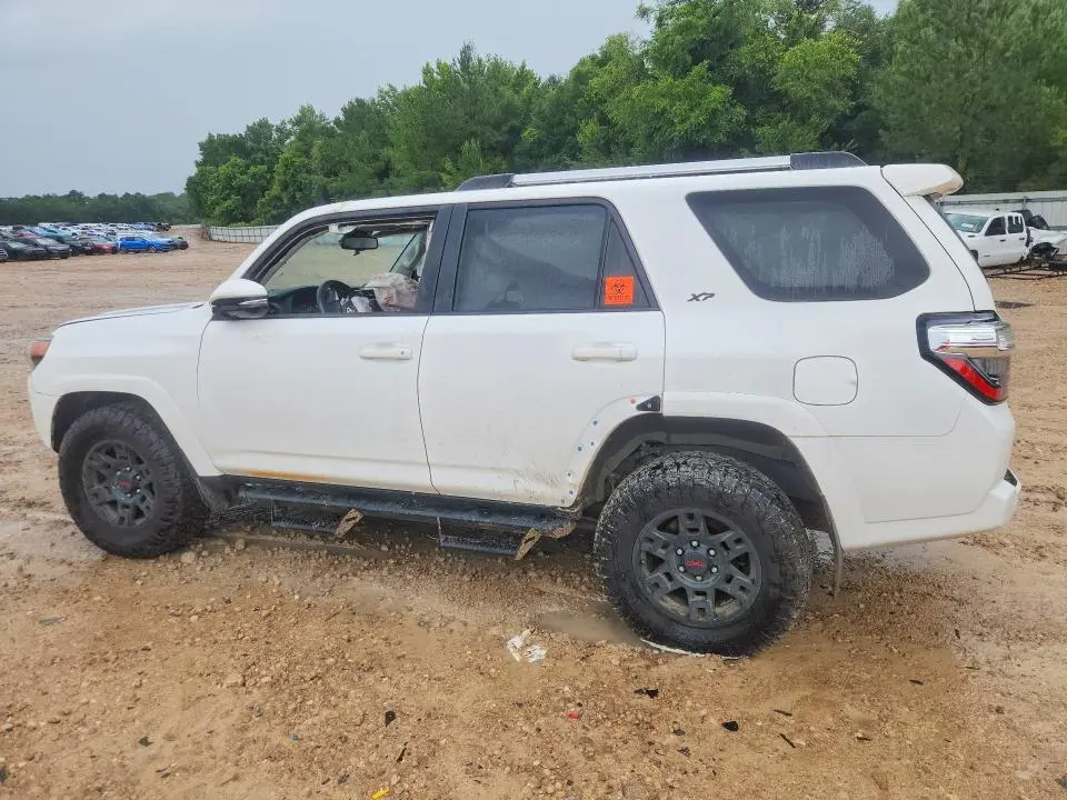 2020 TOYOTA 4RUNNER SR5 PREMIUM  