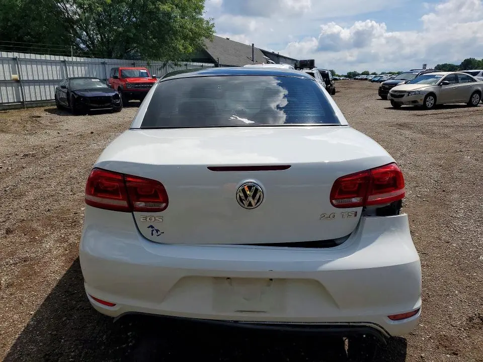 2015 VOLKSWAGEN EOS KOMFORT  