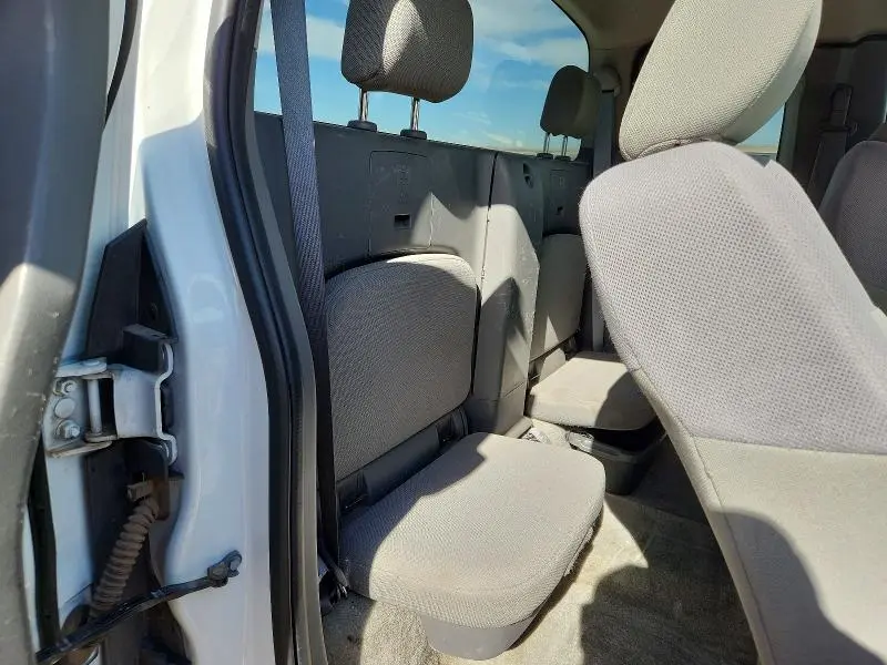 2016 NISSAN FRONTIER S  