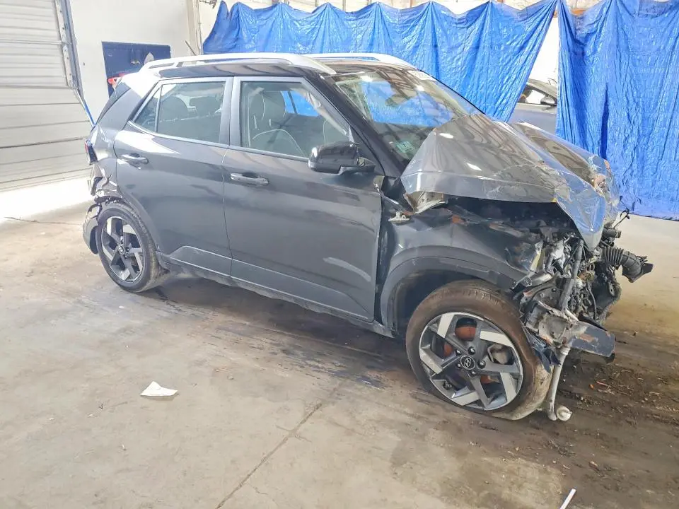 2025 HYUNDAI VENUE LIMITED  