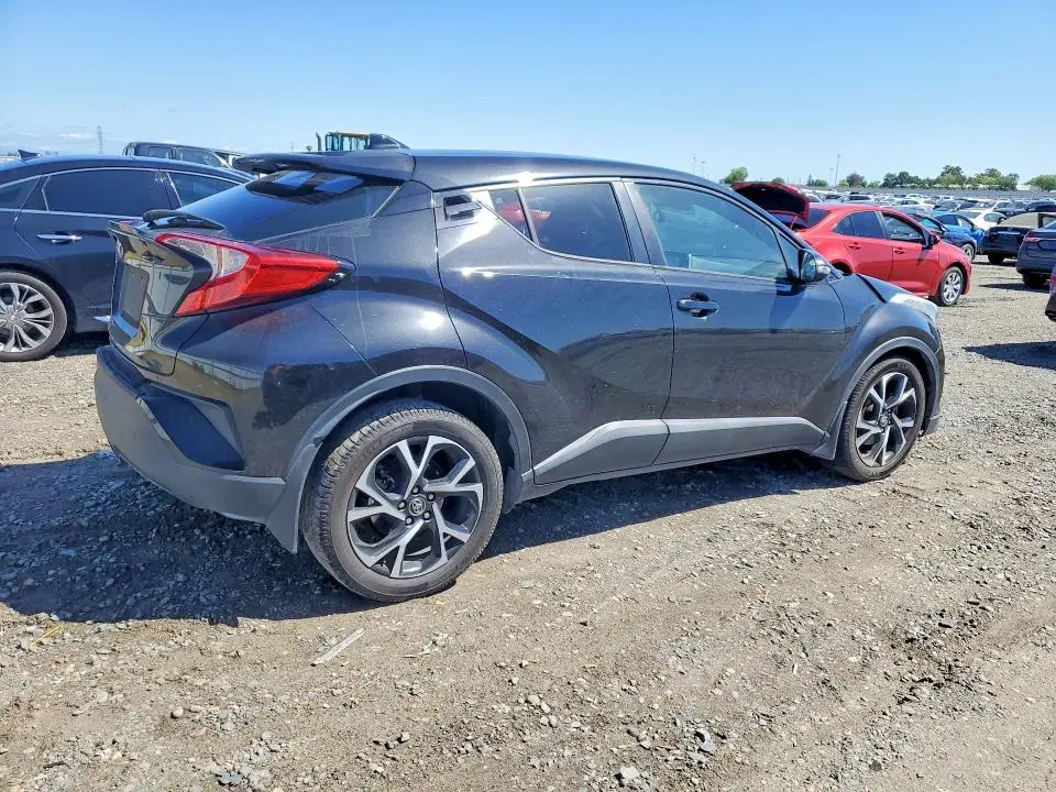 2018 TOYOTA C-HR XLE  