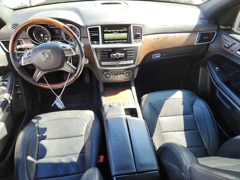 2015 MERCEDES-BENZ GL 550 4MATIC  
