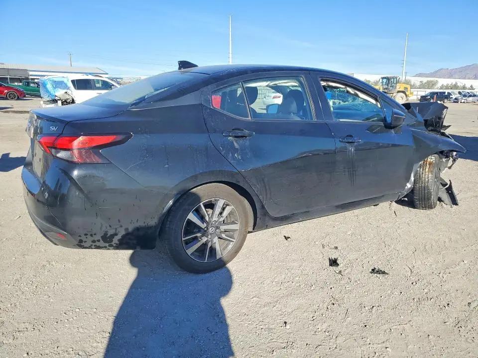 2021 NISSAN VERSA SV  
