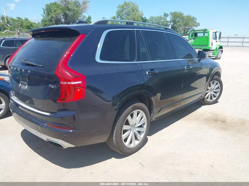 2016 VOLVO XC90 T6 MOMENTUM