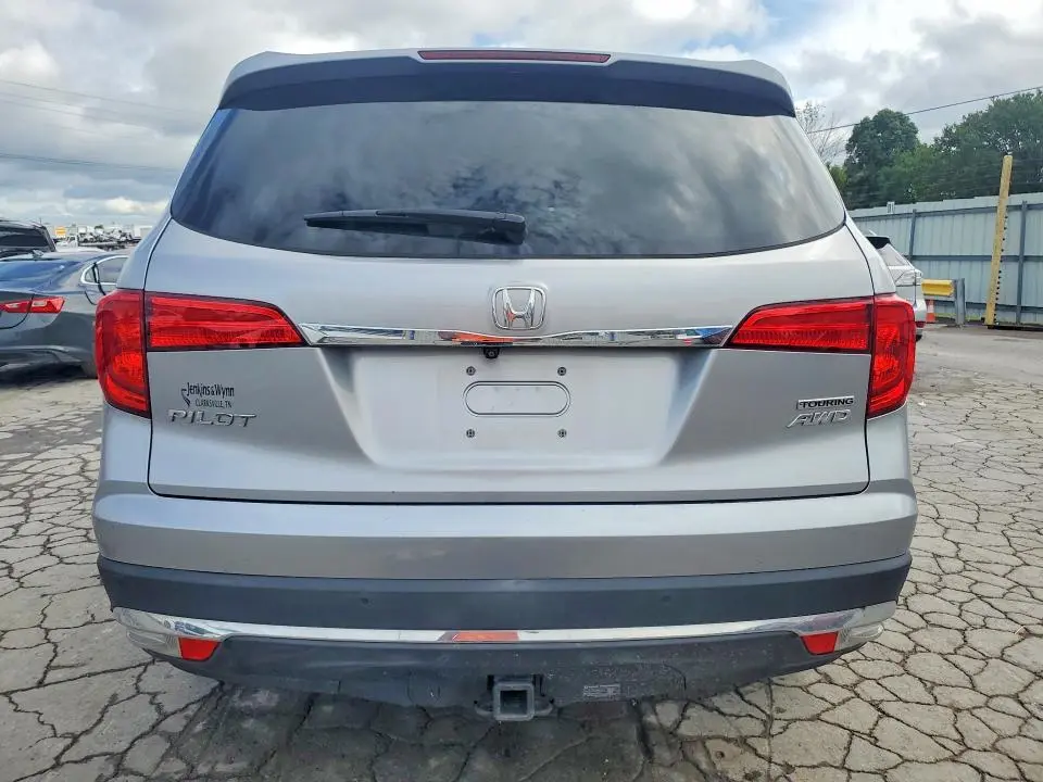 2016 HONDA PILOT TOURING  