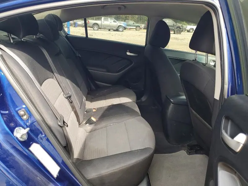 2018 KIA FORTE LX  