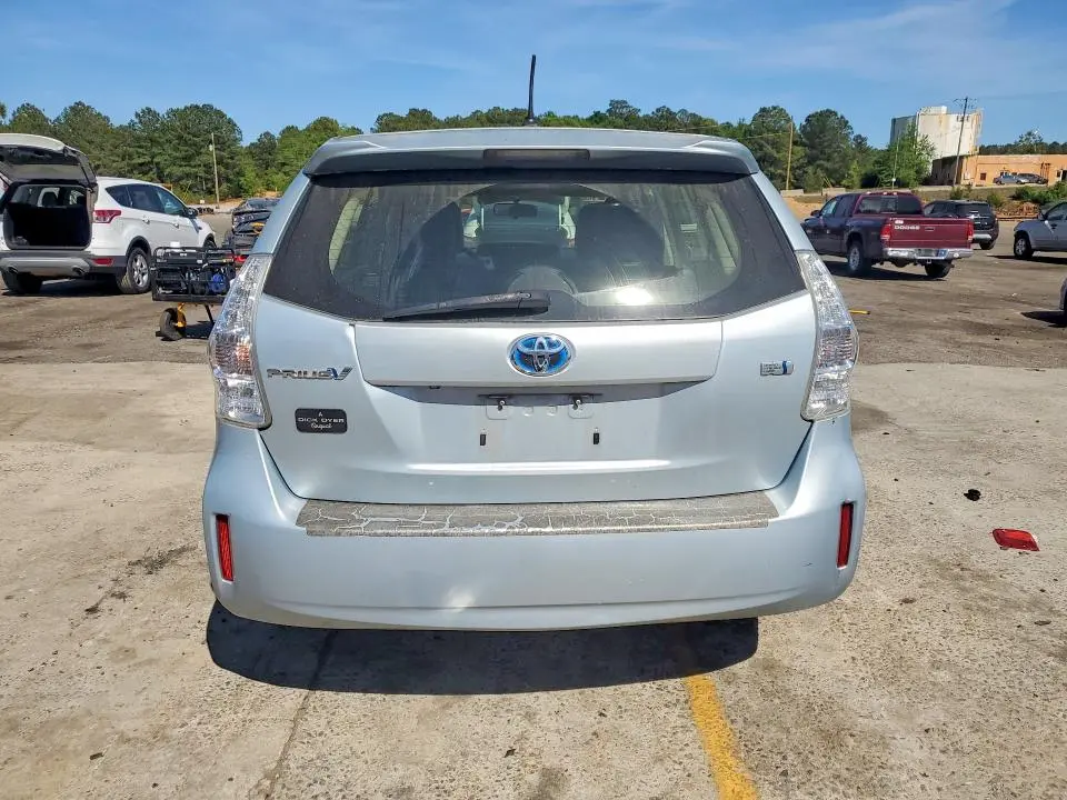 2014 TOYOTA PRIUS V TWO  