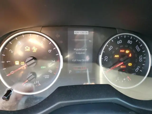 2021 TOYOTA RAV4 XLE  