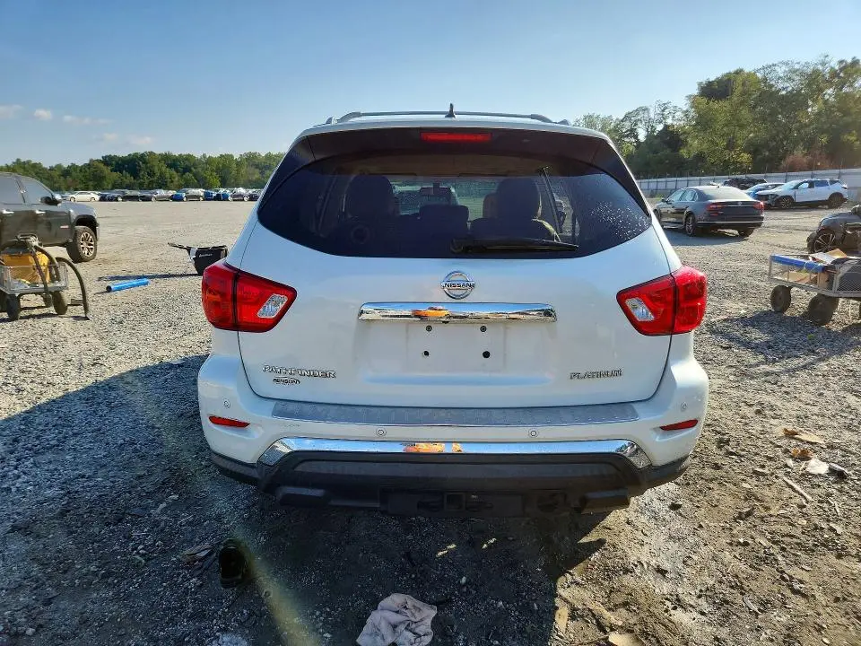 2018 NISSAN PATHFINDER PLATINUM  