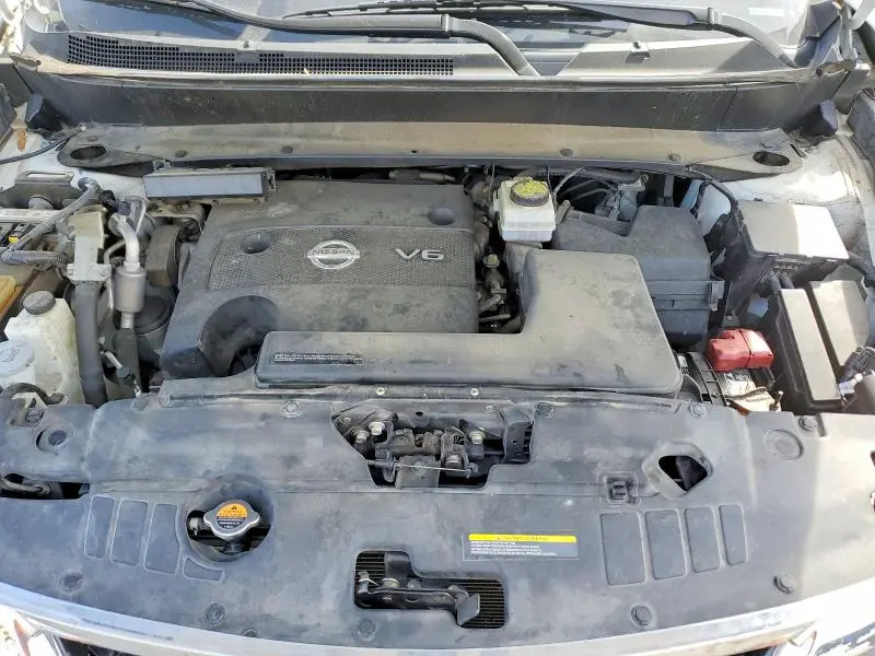 2016 NISSAN PATHFINDER PLATINUM  