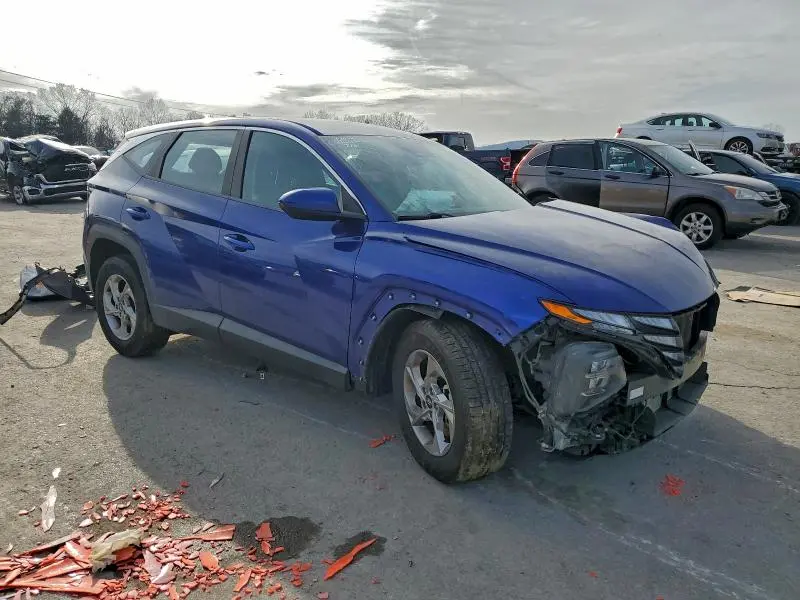 2022 HYUNDAI TUCSON SE  