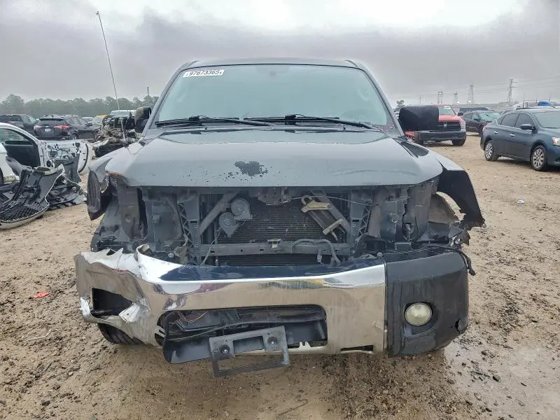 2011 NISSAN TITAN S  