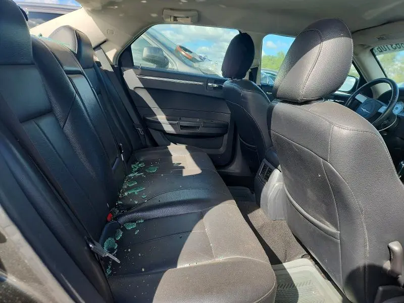 2010 CHRYSLER 300 TOURING  