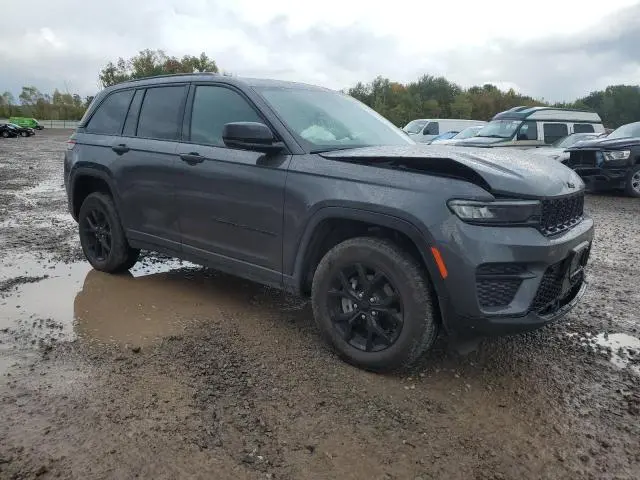 2024 JEEP GRAND CHEROKEE LAREDO  