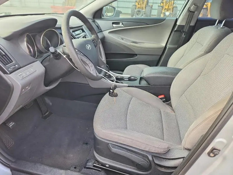 2011 HYUNDAI SONATA GLS  