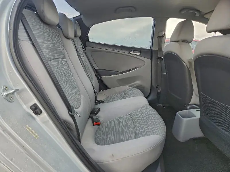 2015 HYUNDAI ACCENT GLS  