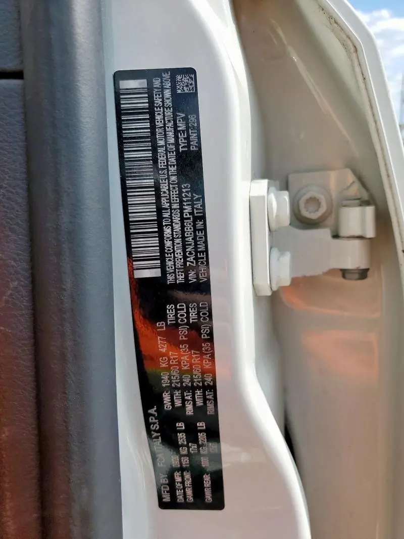 2020 JEEP RENEGADE LATITUDE  