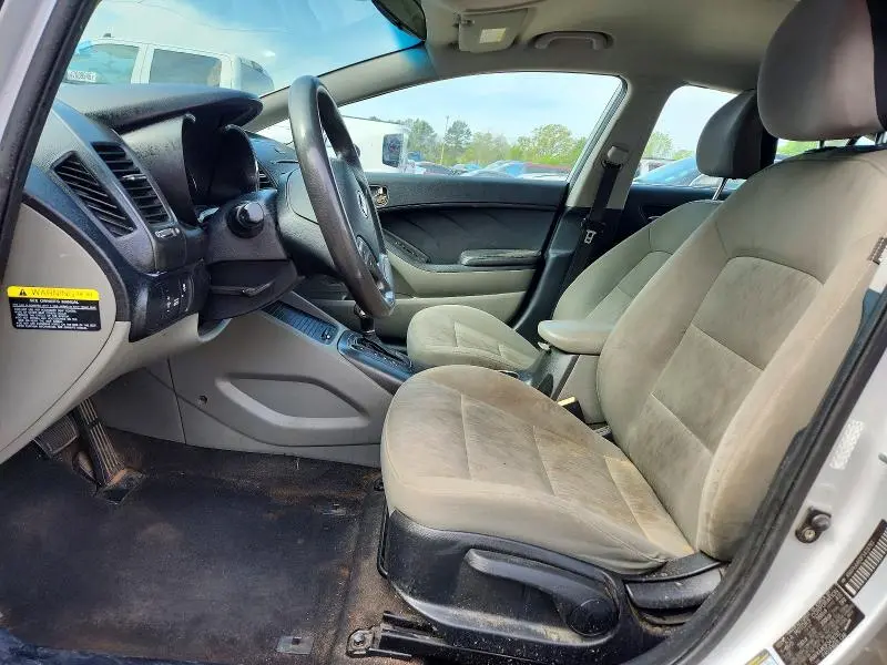 2015 KIA FORTE LX  
