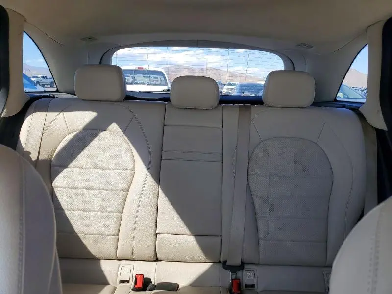 2016 MERCEDES-BENZ GLC 300 4MATIC  