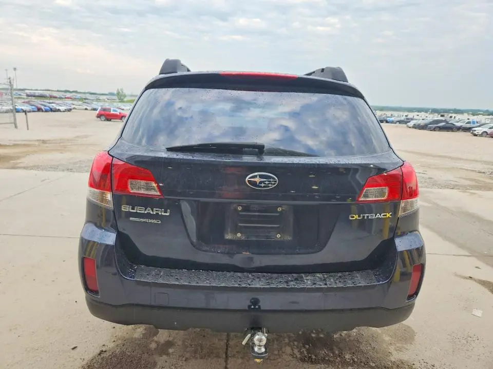 2013 SUBARU OUTBACK 2.5I  