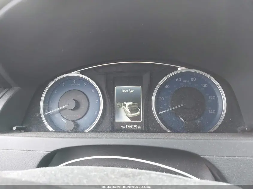 2016 TOYOTA CAMRY LE