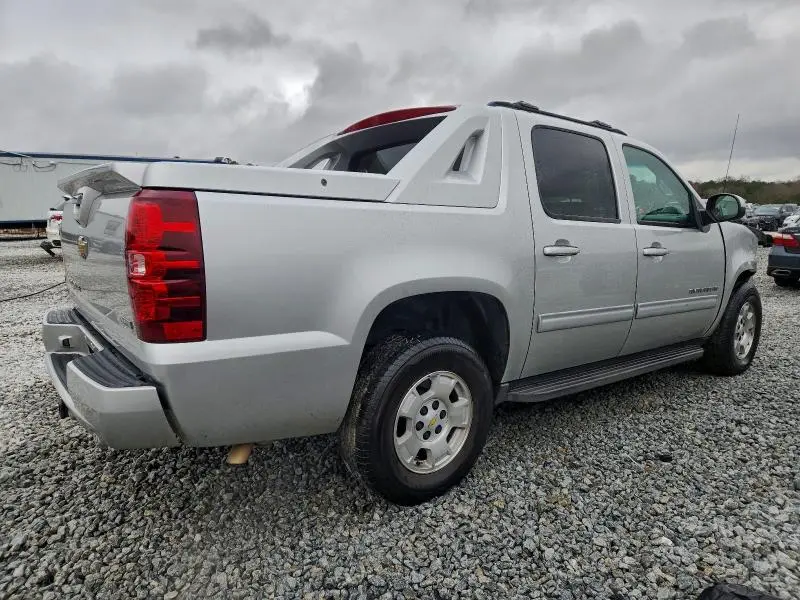 2011 CHEVROLET AVALANCHE LS  