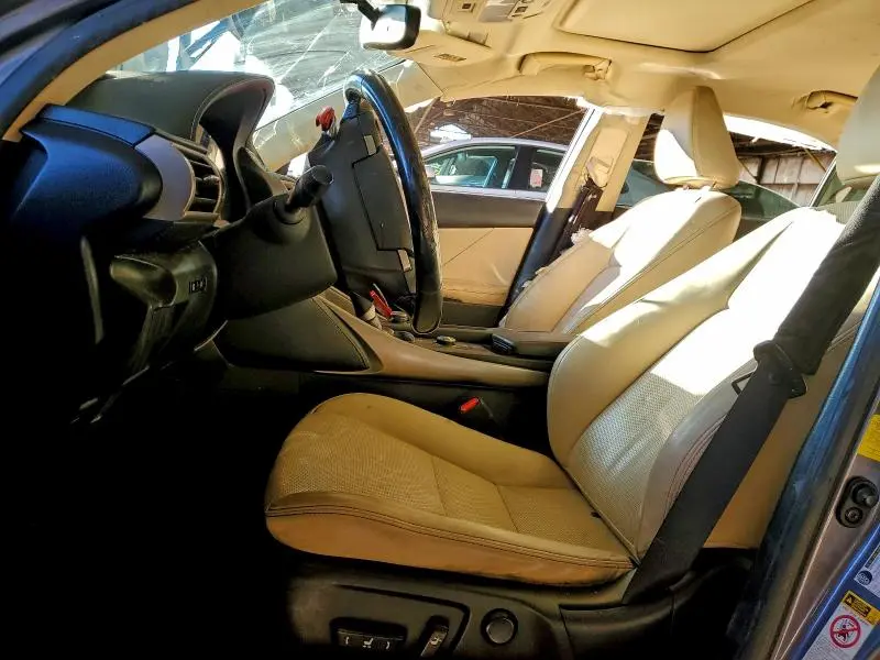 2016 LEXUS IS 200T  