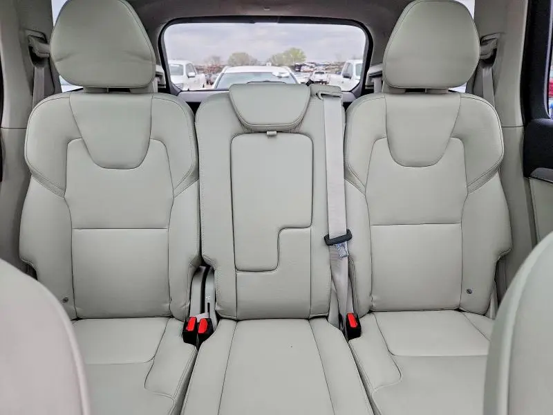 2023 VOLVO XC90 CORE  