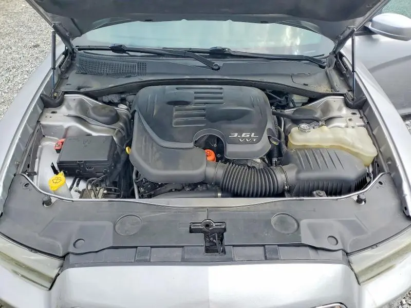 2013 DODGE CHARGER SE  