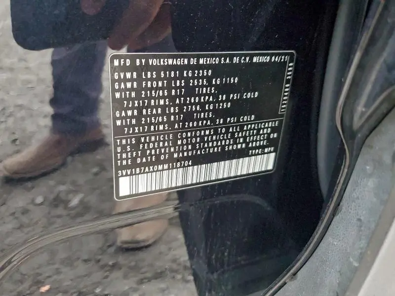 2021 VOLKSWAGEN TIGUAN S  