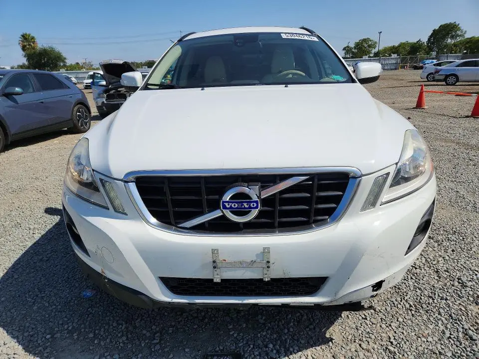 2010 VOLVO XC60 3.2  