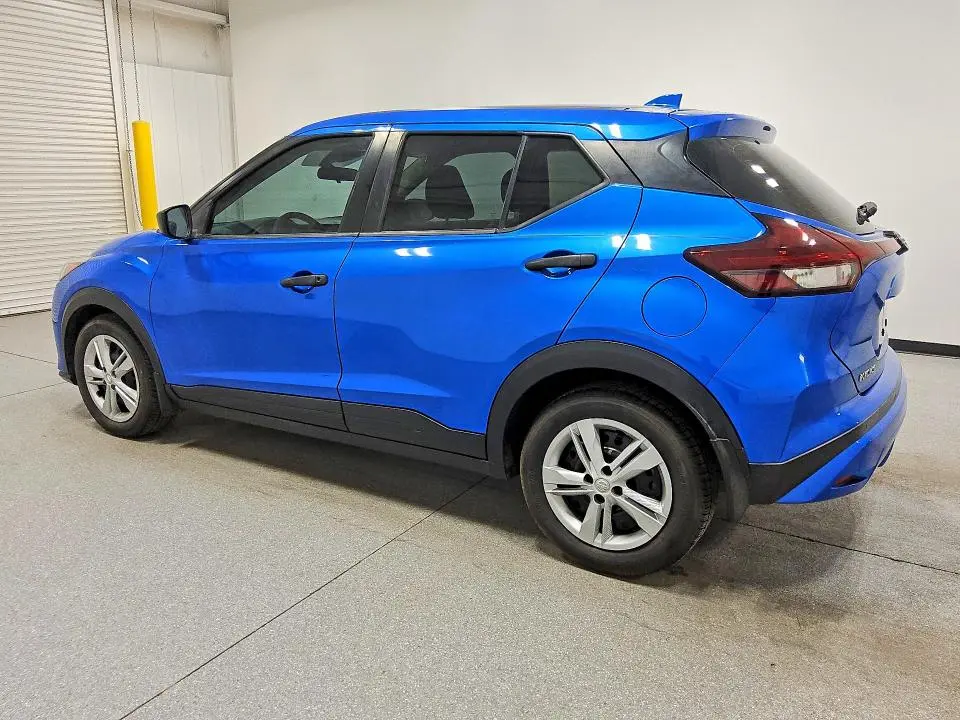2021 NISSAN KICKS S  