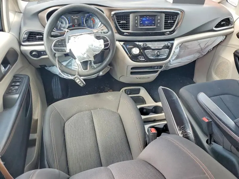 2017 CHRYSLER PACIFICA LX  