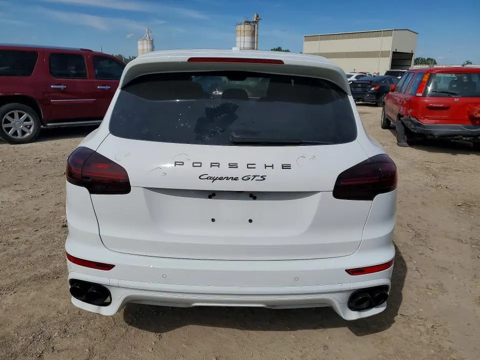 2017 PORSCHE CAYENNE GTS  