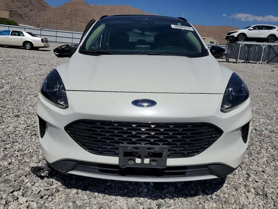 2020 FORD ESCAPE SE SPORT  