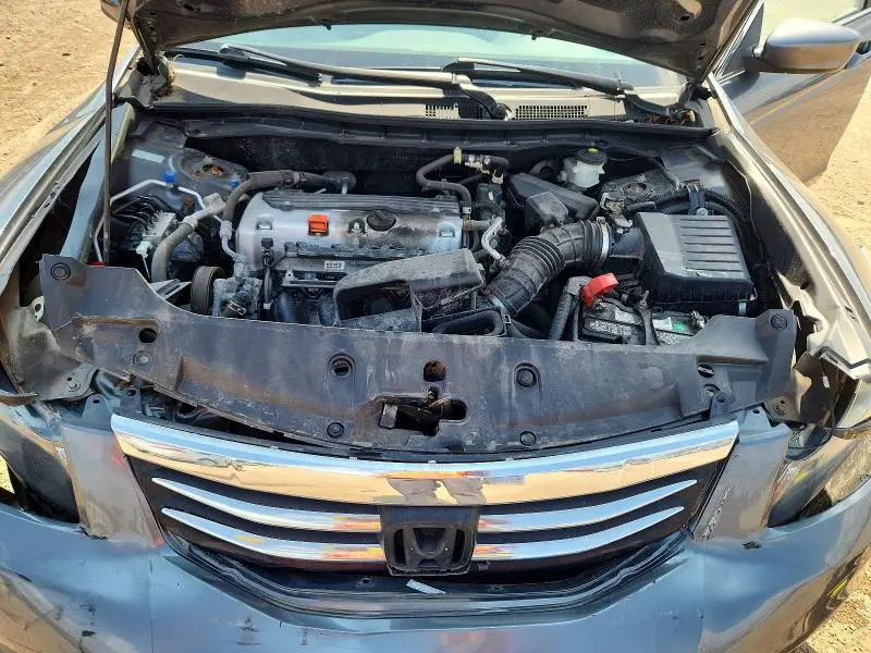 2011 HONDA ACCORD SE  