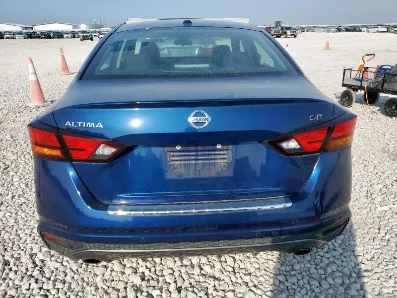 2021 NISSAN ALTIMA SR  