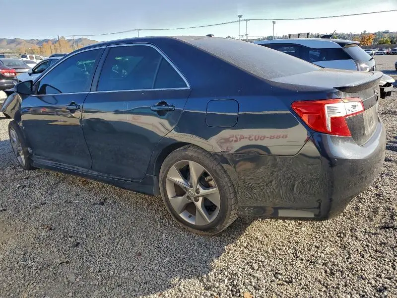 2012 TOYOTA CAMRY SE  