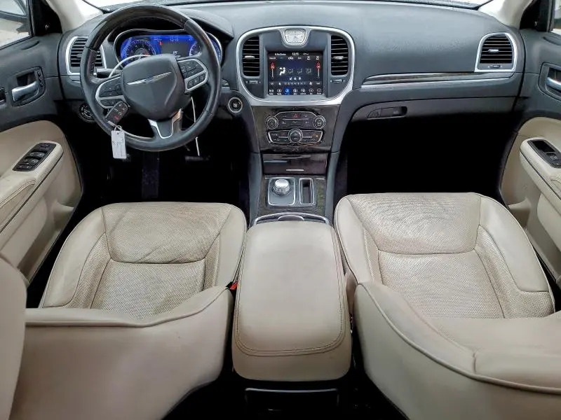 2019 CHRYSLER 300 LIMITED  