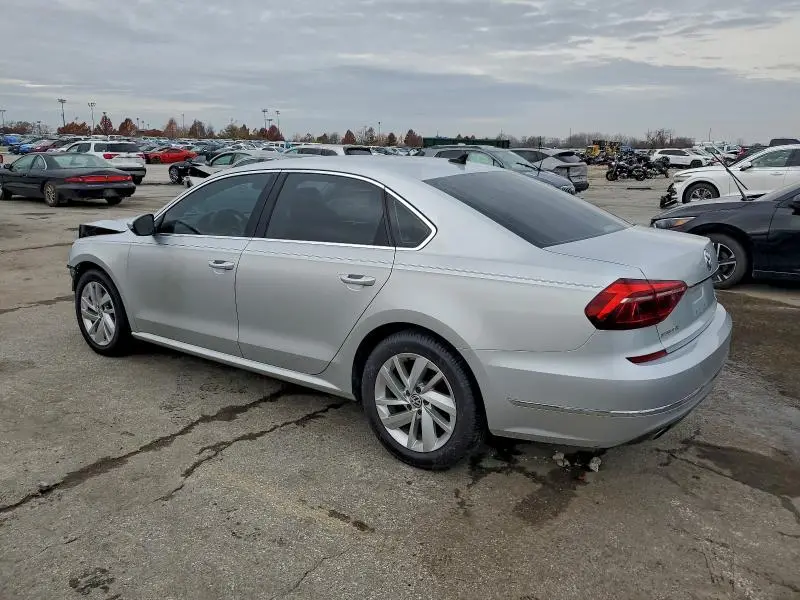 2018 VOLKSWAGEN PASSAT SE  