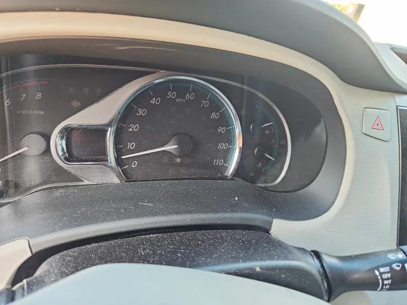 2014 TOYOTA SIENNA XLE 8-PASSENGER  