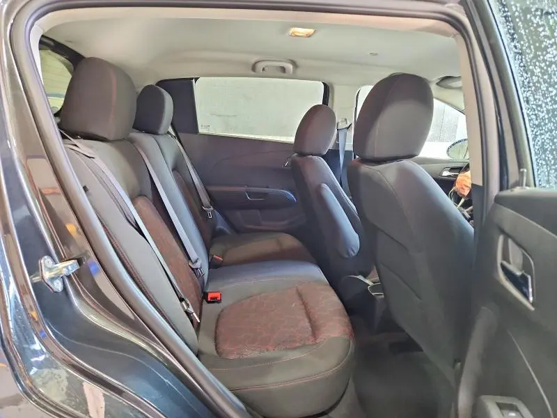 2017 CHEVROLET SONIC LT  